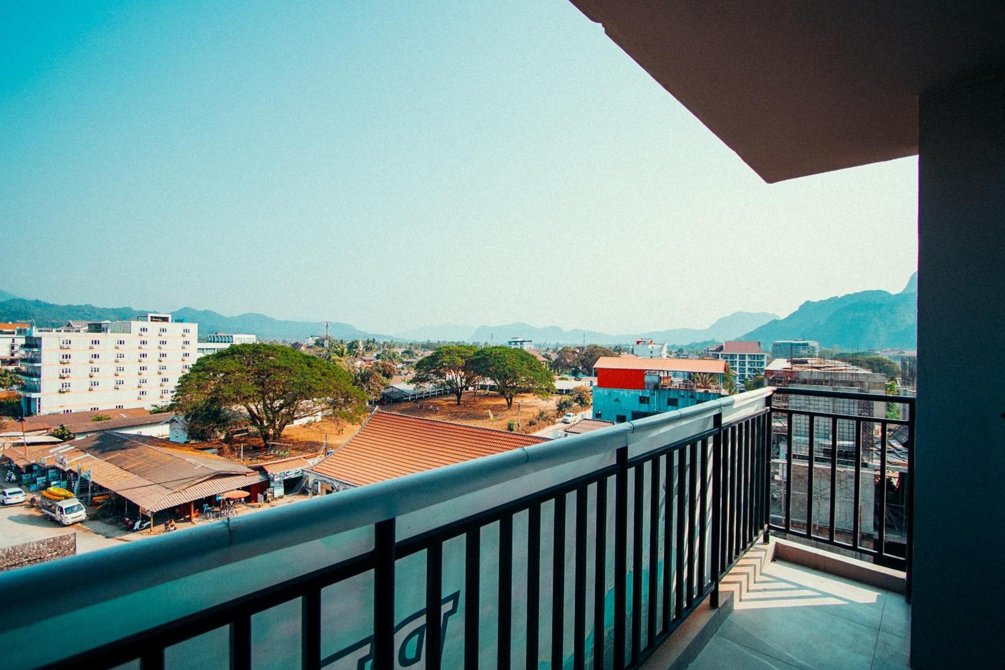 The Elephant Crossing Hotel Vang Vieng Εξωτερικό φωτογραφία